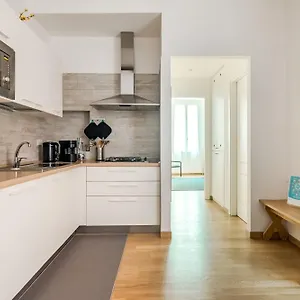  Apartment Canonica