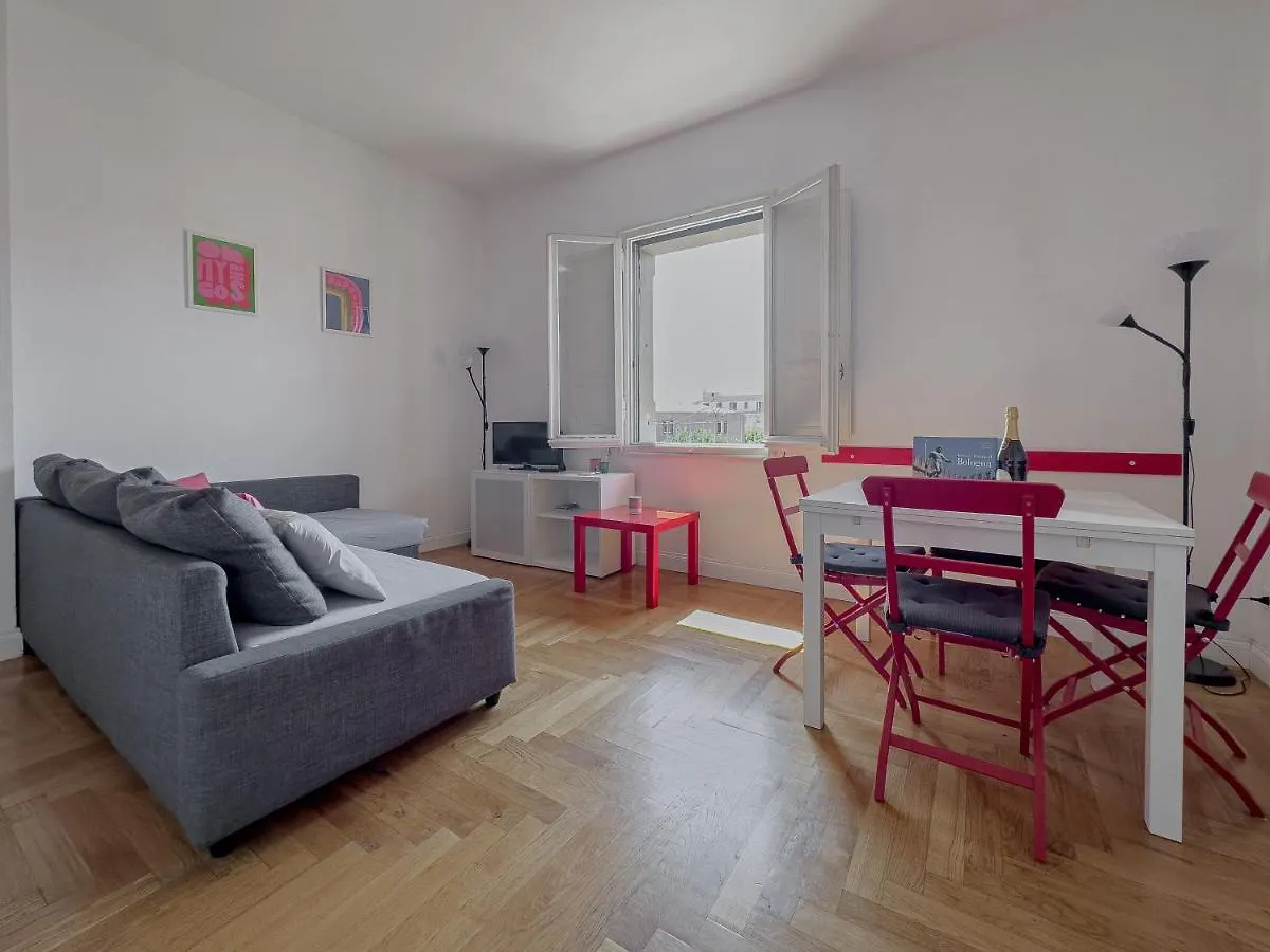 Realkasa Giulia Flat Apartment Bologna Italy
