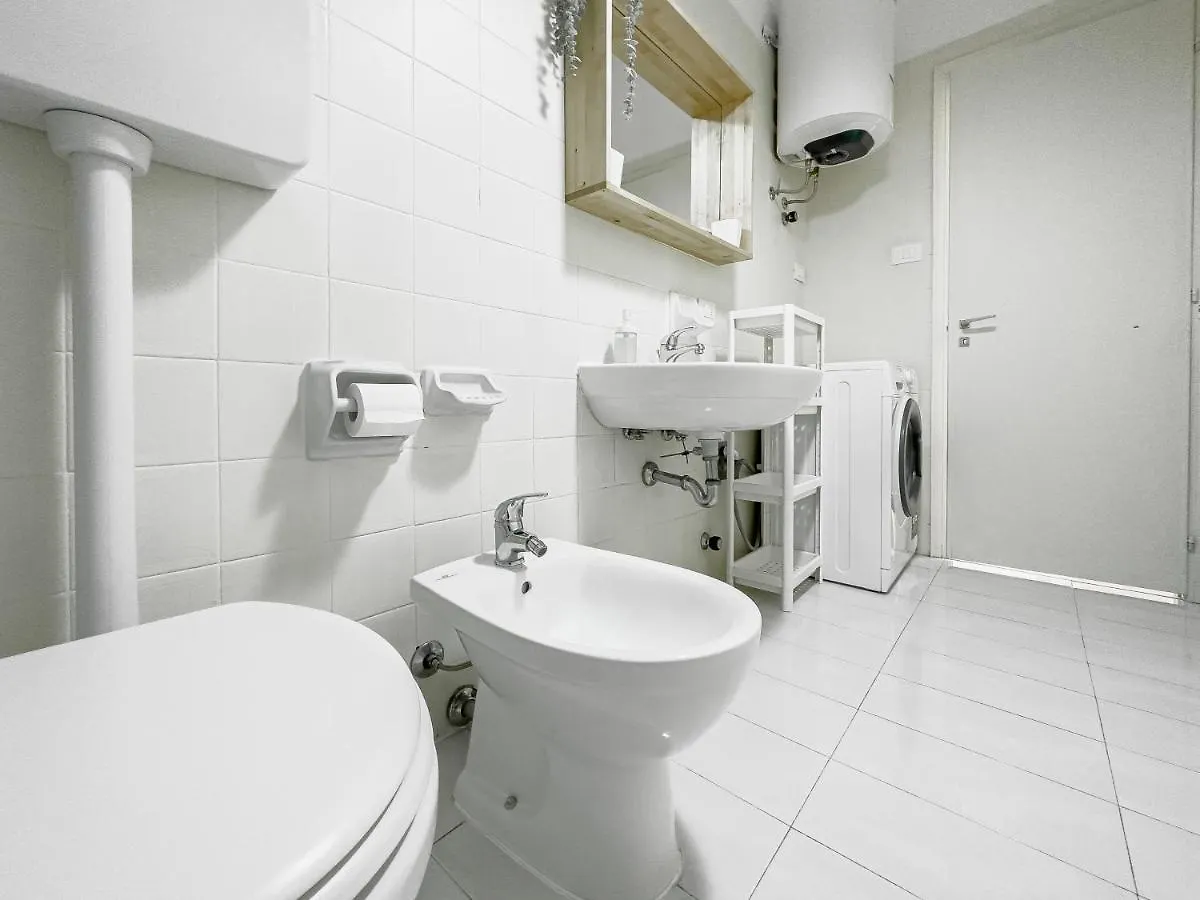 Realkasa Giulia Flat Apartment Bologna 0*,  Italy