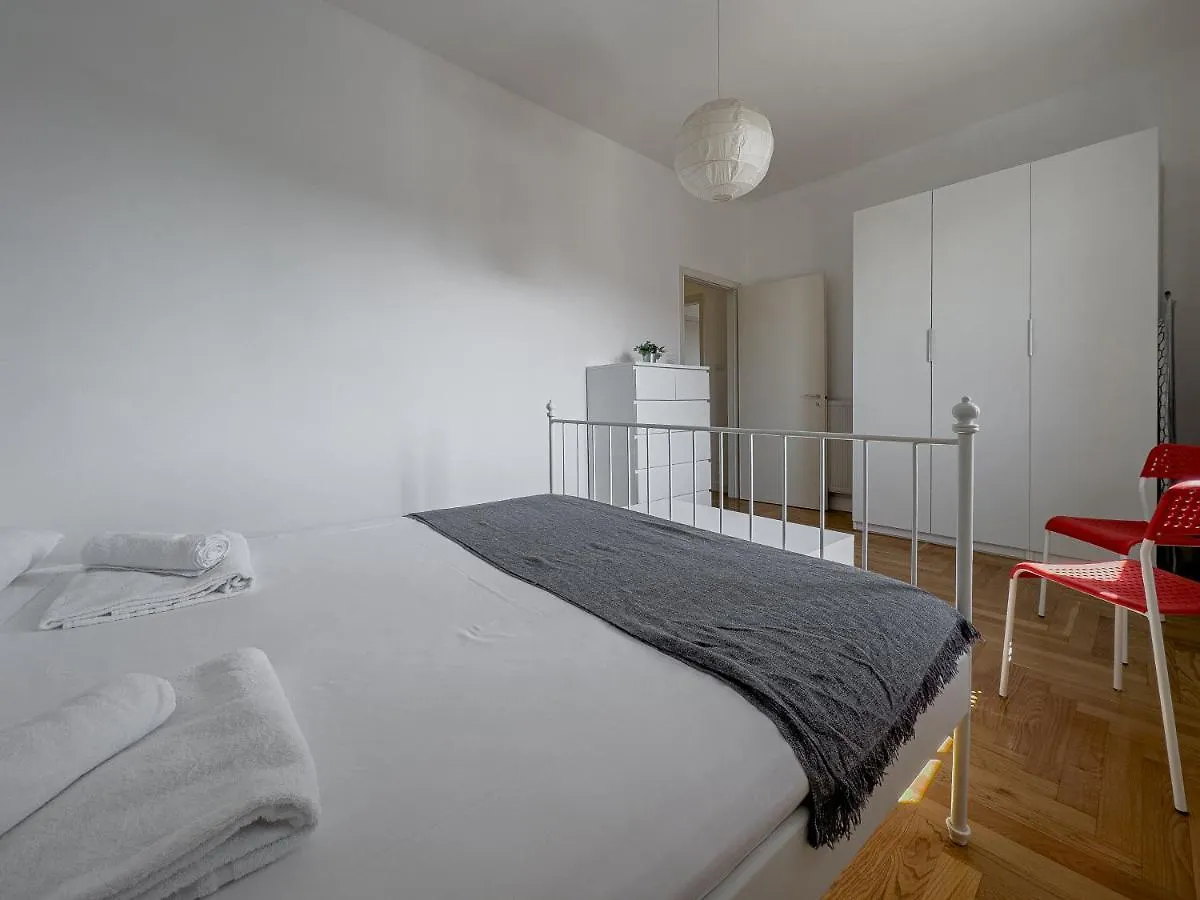 Realkasa Giulia Flat Apartment Bologna